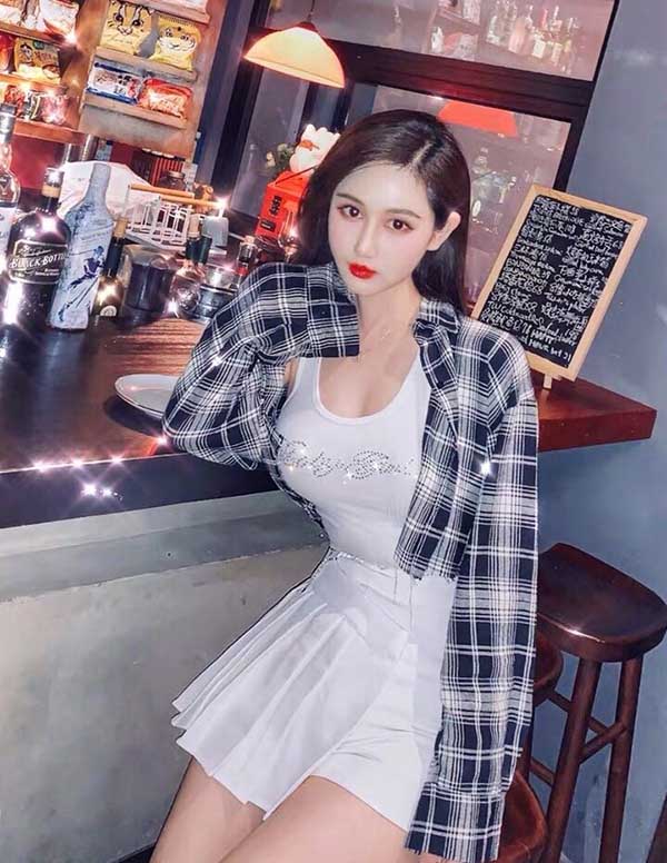 伦敦外围女经纪人