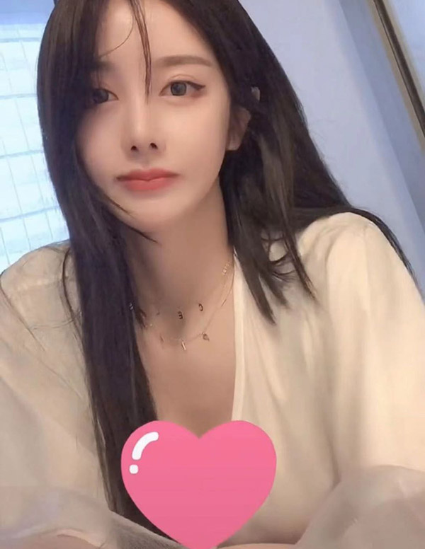 东京外围女经纪人